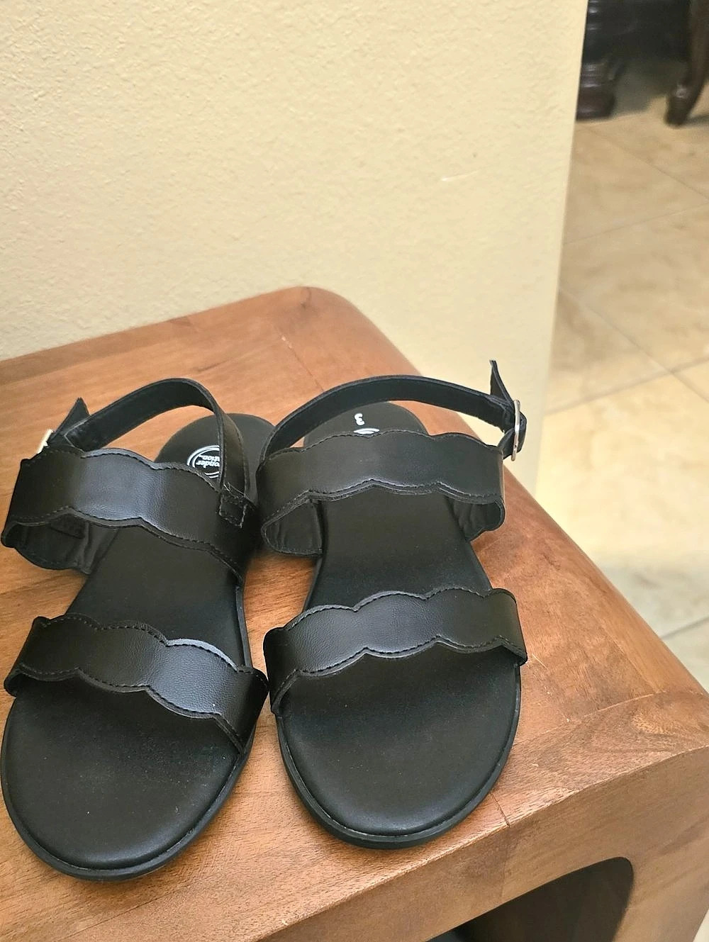 Wonder Nation Scallop Strap Sandals Black